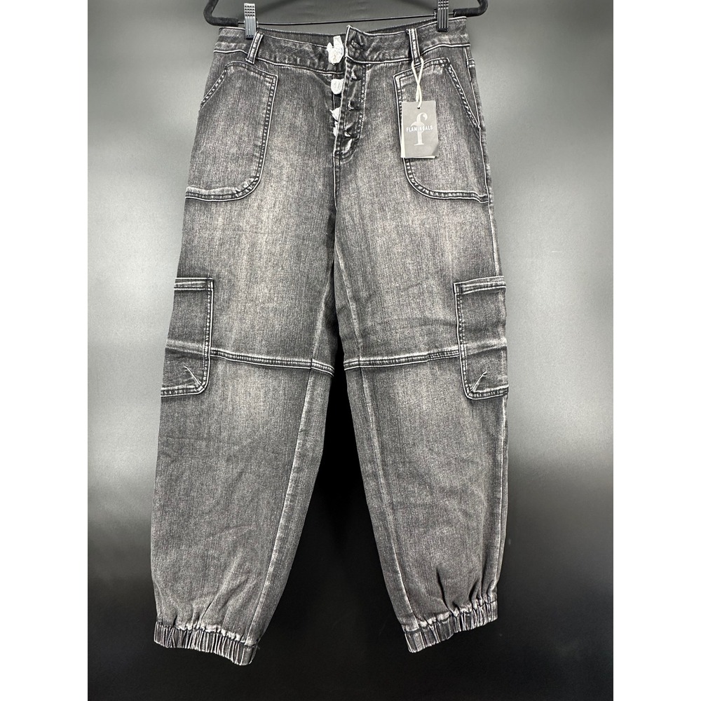 Flamingals Multi Pocket Button Fly Mid Rise Straight Leg Crop Cargo Jeans Black